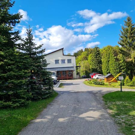 Villa Paradajs - Ubytovanie Pri Jazere Banská Štiavnica Eksteriør billede